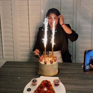 Meet your Posher, Abigail